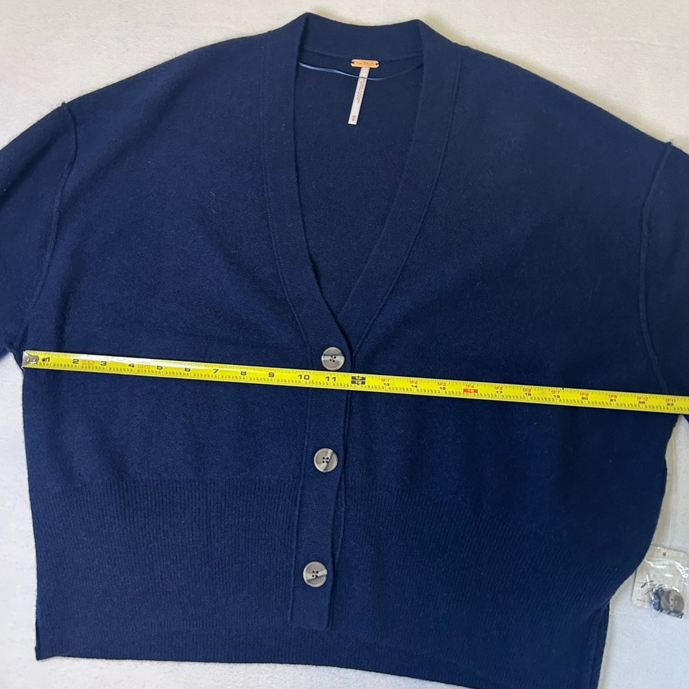 Free People Eclair Cashmere Cardigan XS Midnight Navy Blue Button Front NWT - Picture 7 of 11
